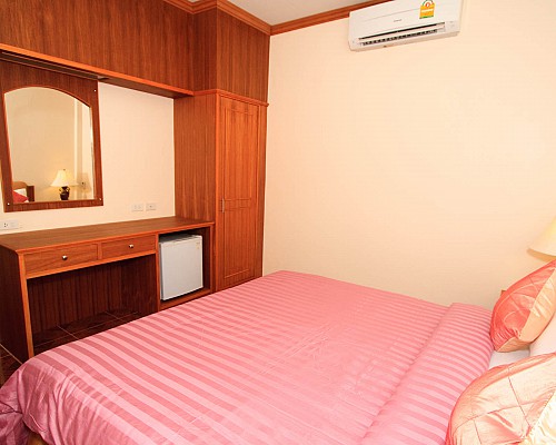 Garden View Bungalow (1 Double Bed)